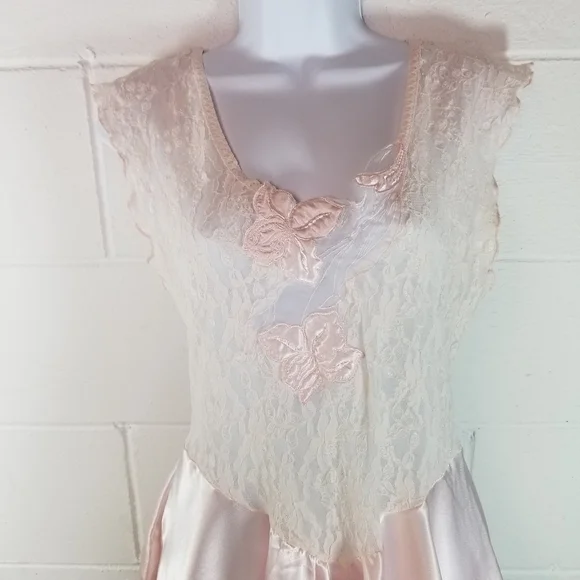 Vtg 80s lace satin fairycore chemise